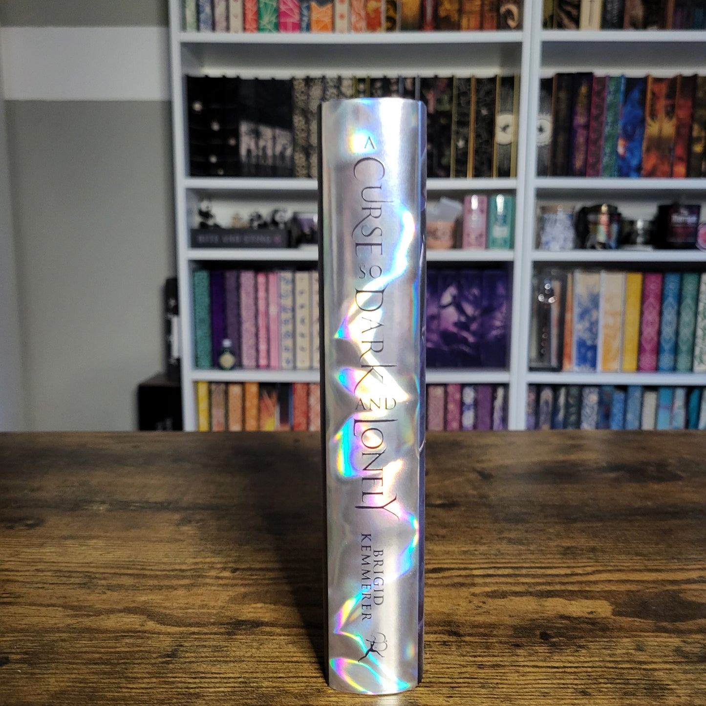 Fairyloot - A Curse So Dark and Lonely