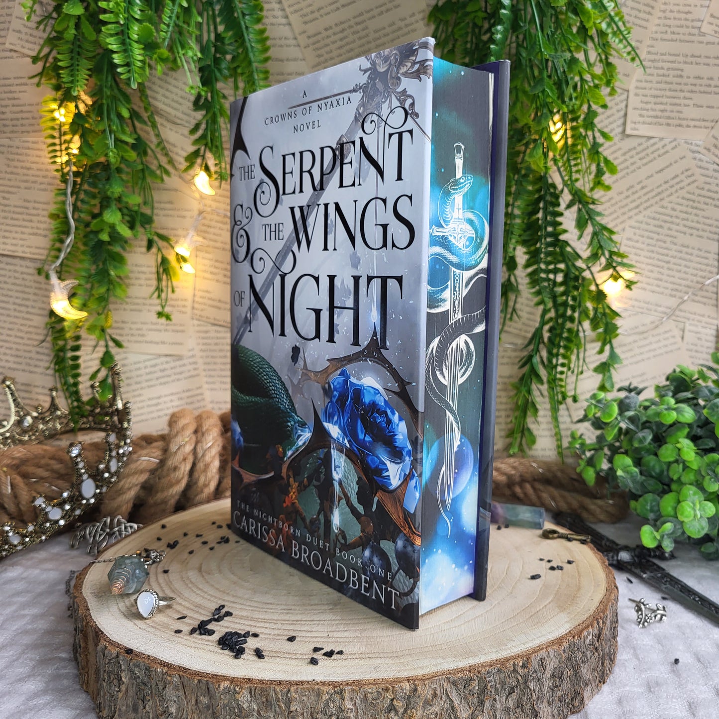 Crowns of Nyaxia Set - The Serpent and the Wings of Night/ The Ashes and the Star-Cursed King/ The Songbird and the Heart of Stone/ Six Scorched Roses/ The Fallen and the Kiss of Dusk