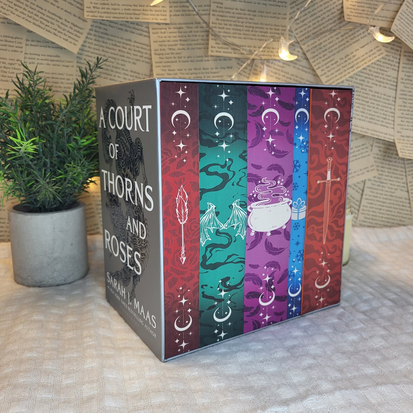 ACOTAR Hardcovers/ Paperbacks (A Court of Thorns and Roses)