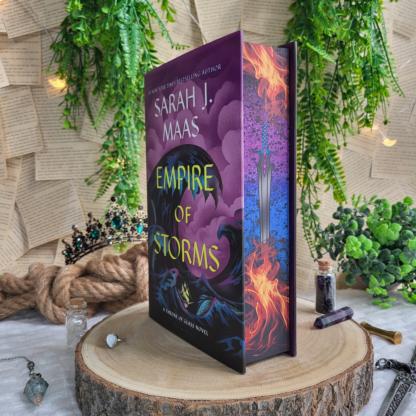 Throne of Glass Hardcovers/ Paperbacks