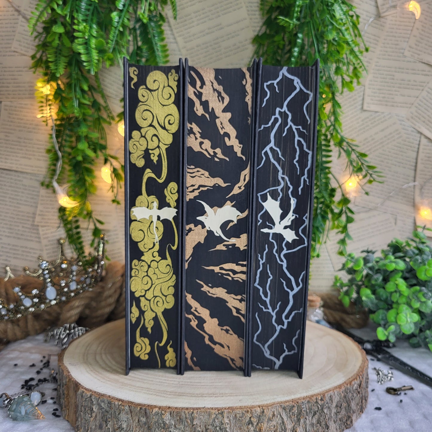 PREORDER SET - NO DUSTJACKET - Fourth Wing/ Iron Flame/ Onyx Storm