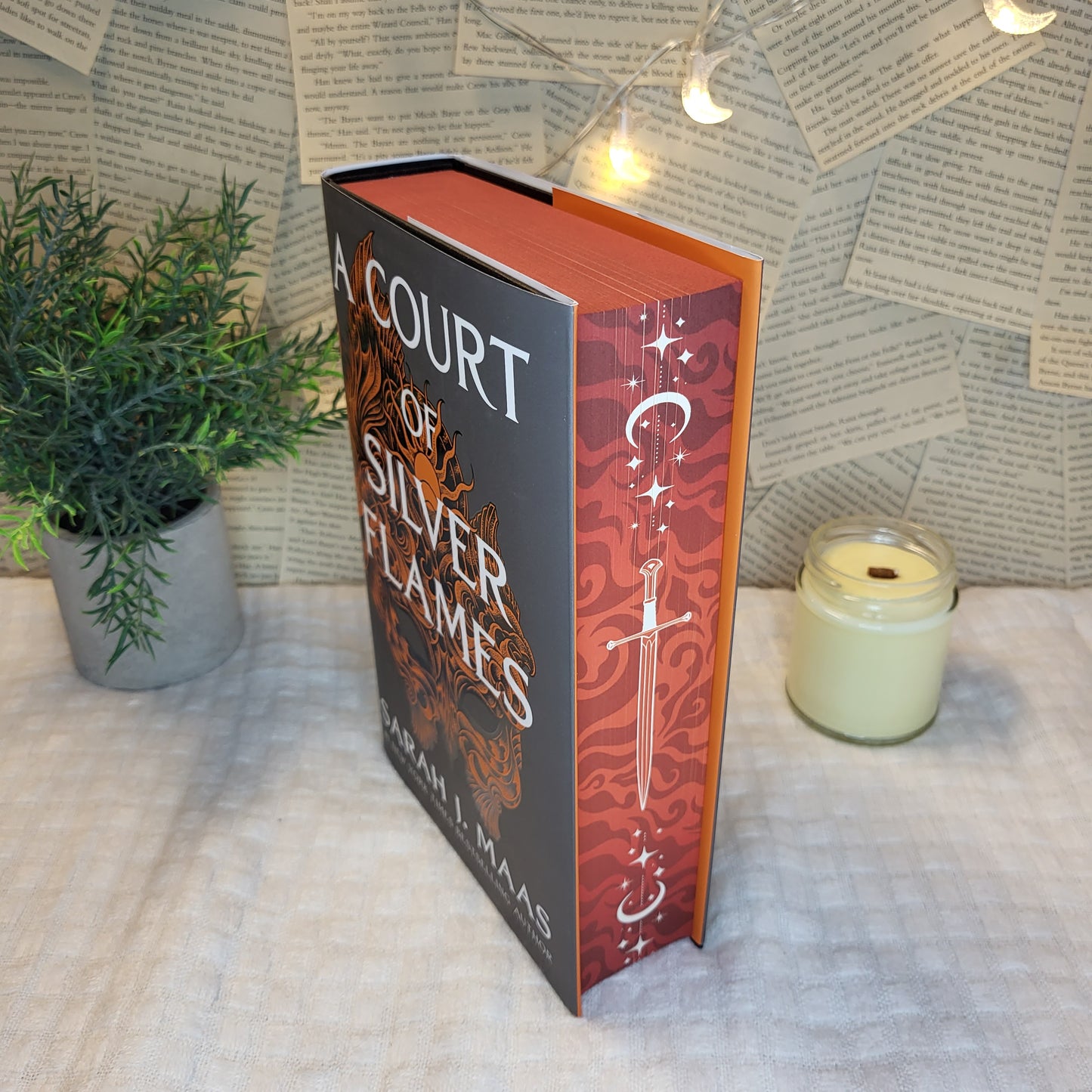 ACOTAR Hardcovers/ Paperbacks (A Court of Thorns and Roses)