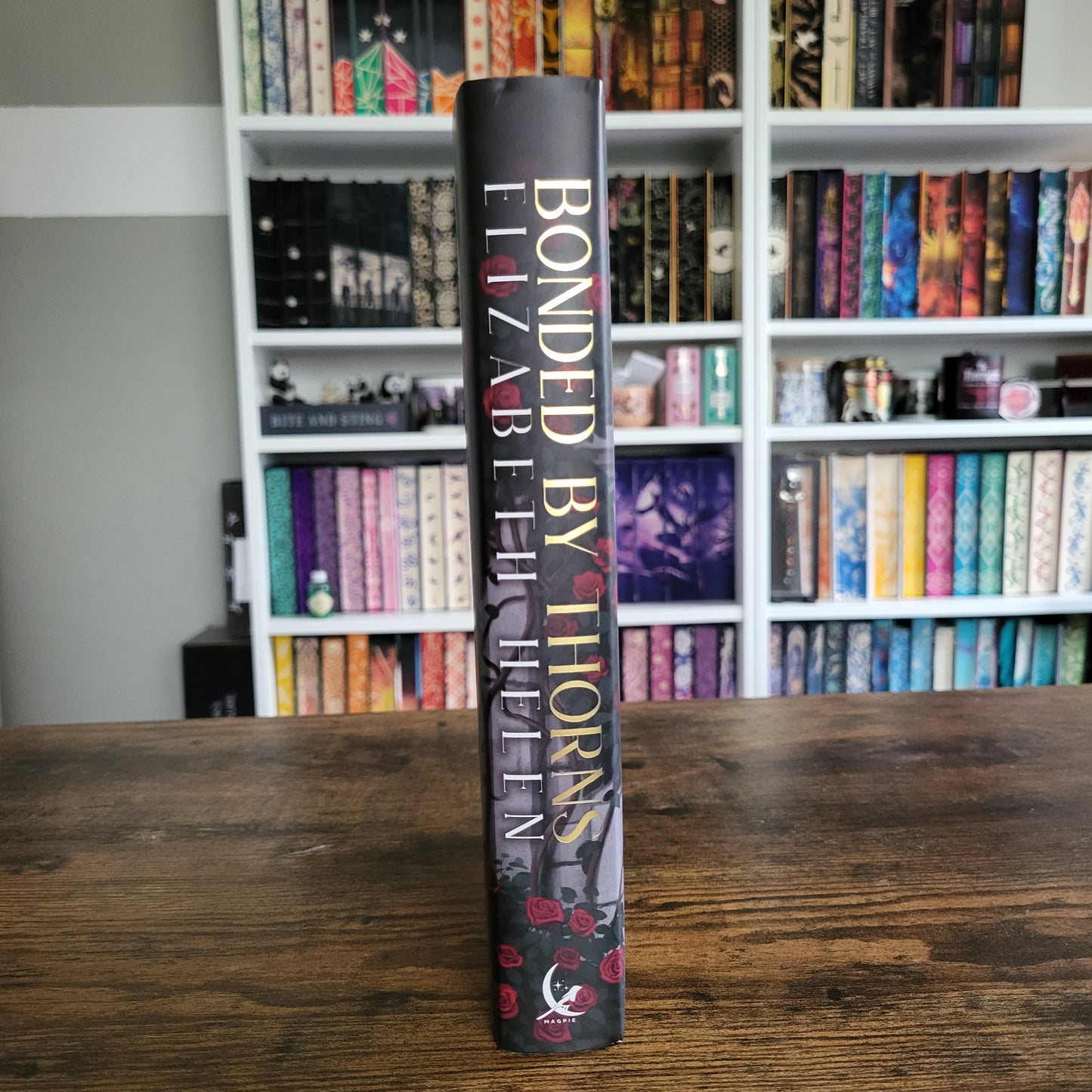 Fairyloot - Bonded by Thorns