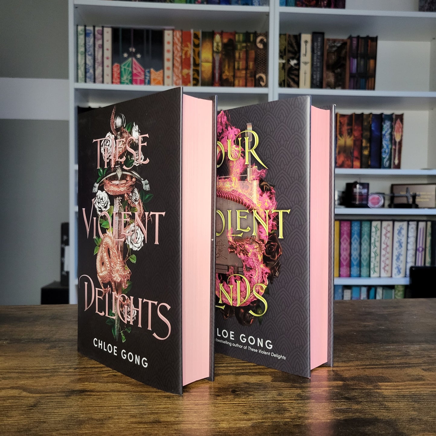 Fairyloot - These Violent Delights Set