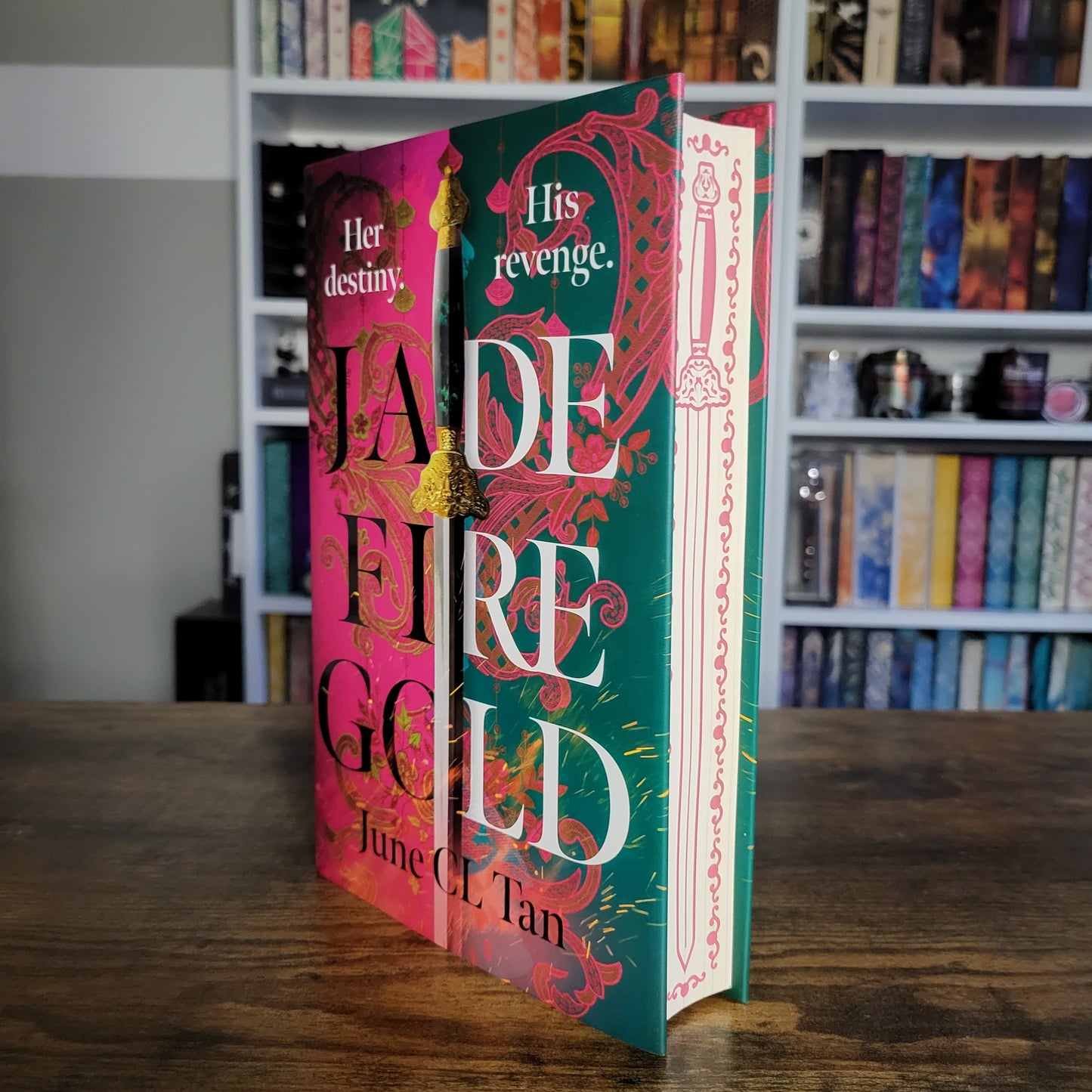 Fairyloot - Jade Fire Gold