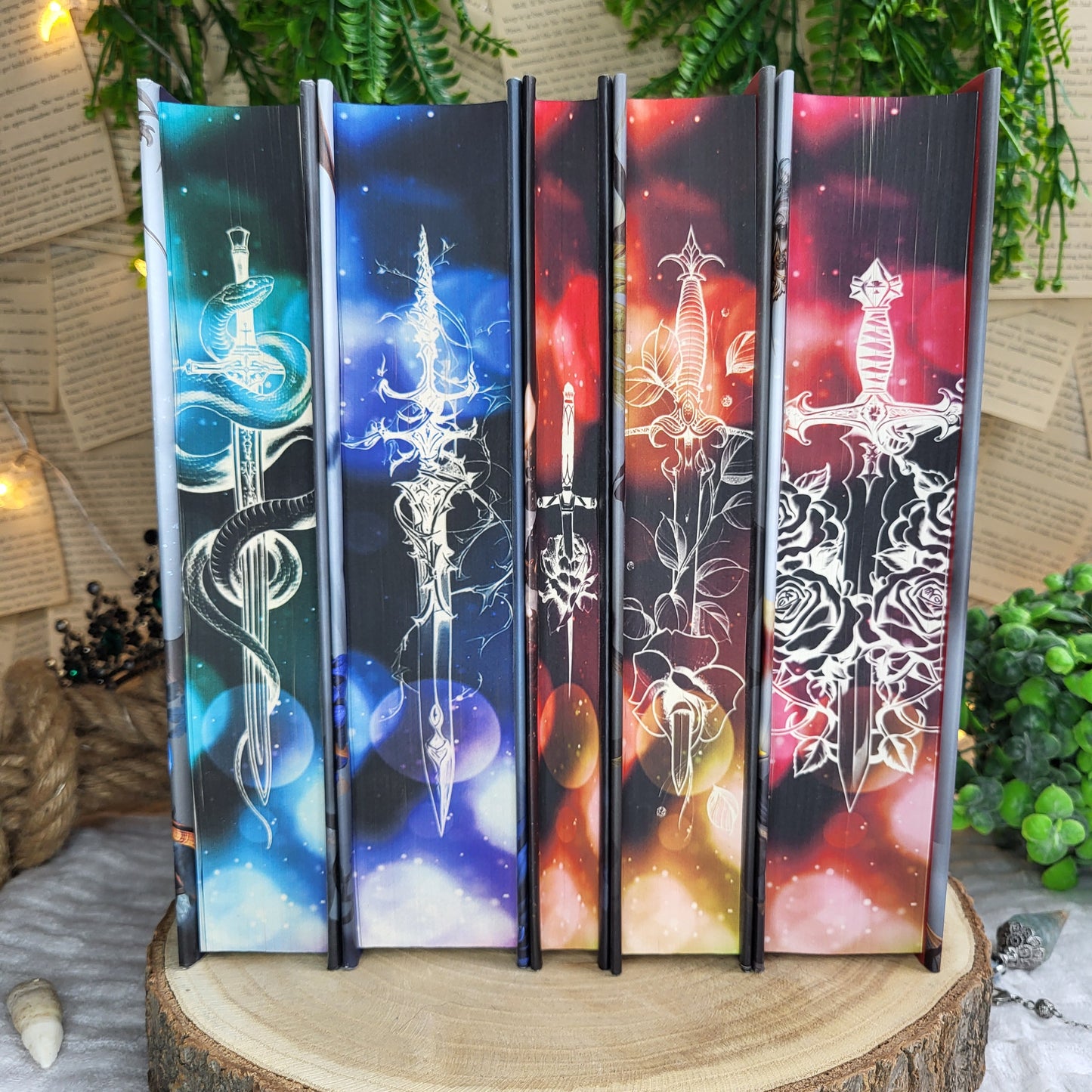 Crowns of Nyaxia Set - The Serpent and the Wings of Night & The Ashes and the Star-Cursed King & The Songbird and the Heart of Stone & Six Scorched Roses & The Fallen and the Kiss of Dusk