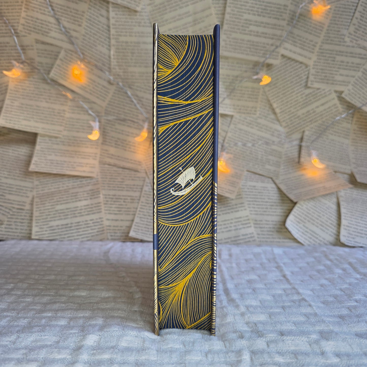 Illumicrate - DAMAGED - Lies We Sing to the Sea