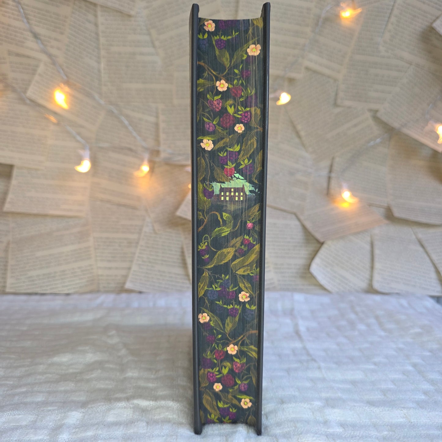 Fairyloot  - Savage Blooms