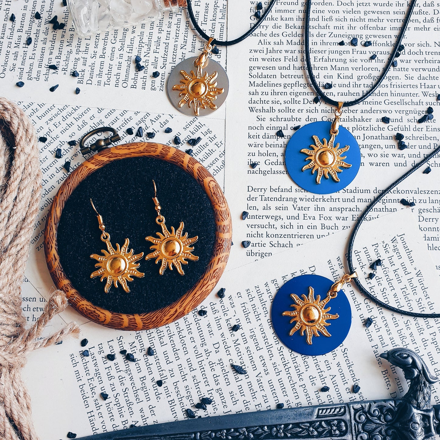 ACOTAR/ Day Court inspired Jewellery (Necklace/ Earrings)